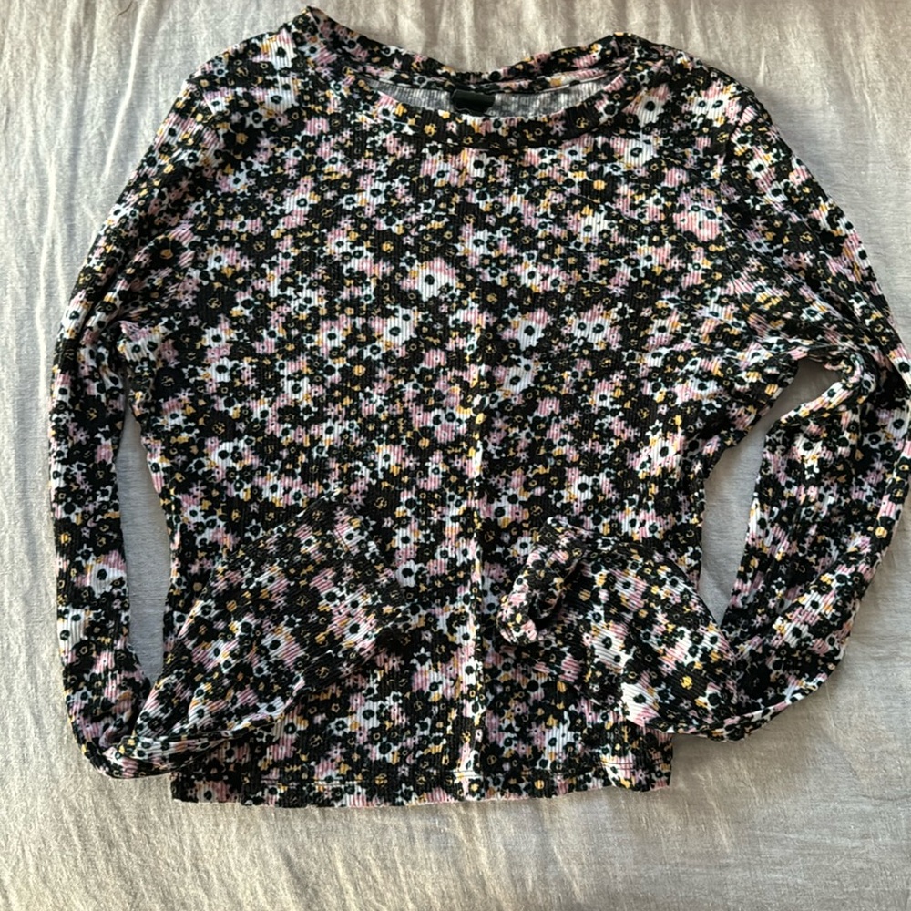 Long sleeve black flowered top